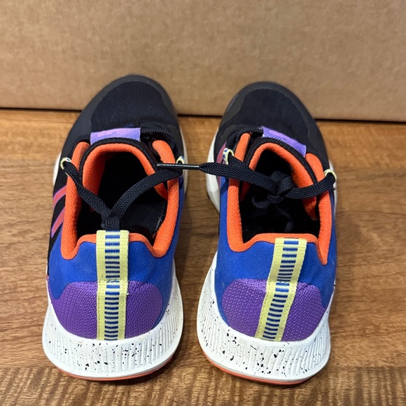 New Balance Black and Purple Sneakers - Picture 2 of 3